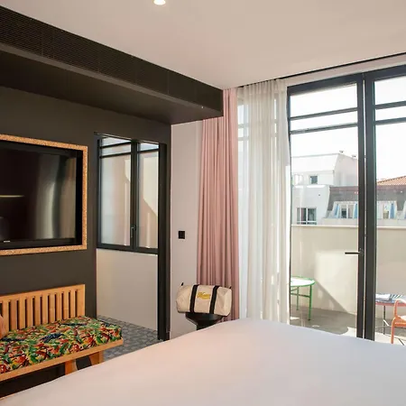 Mama Shelter Hotel 3*