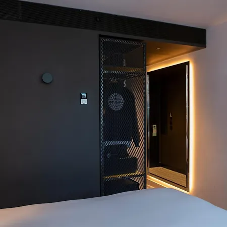 Szálloda Mama Shelter 3*