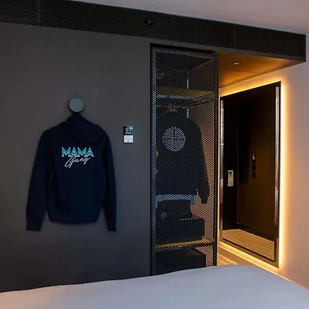 Mama Shelter Hotel 3*