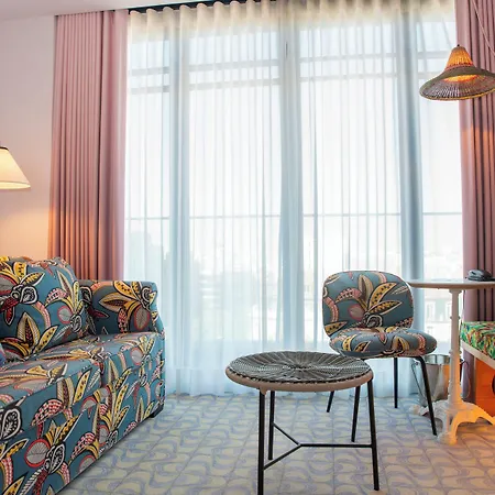 Otel Mama Shelter