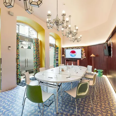 Hotel Mama Shelter