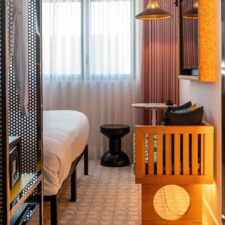 Mama Shelter Hotel 3*