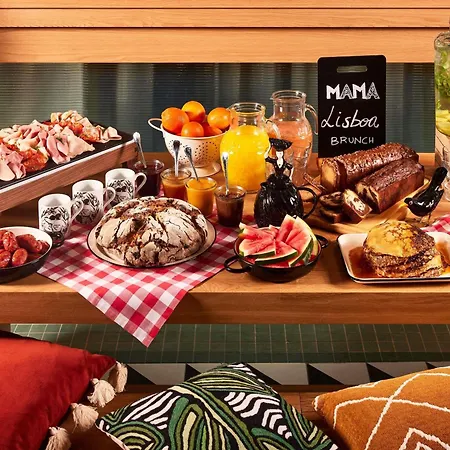 Mama Shelter