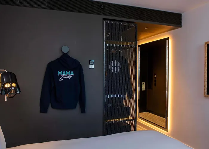 Mama Shelter Hotel 3*